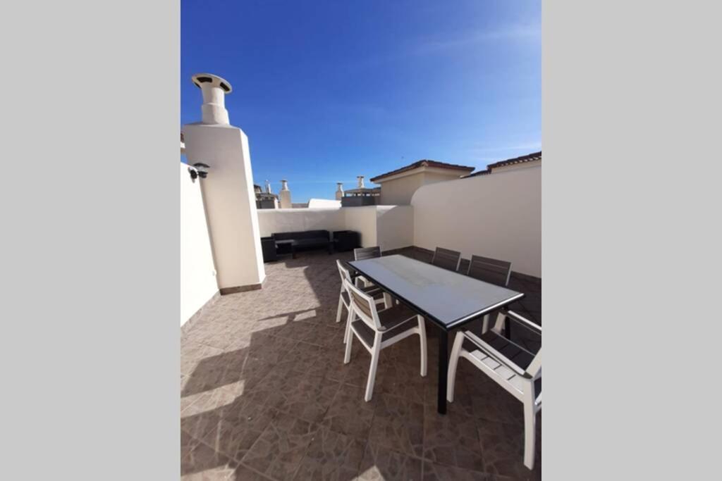 Apartamento Con Solarium By Dv #p5h3 Málaga